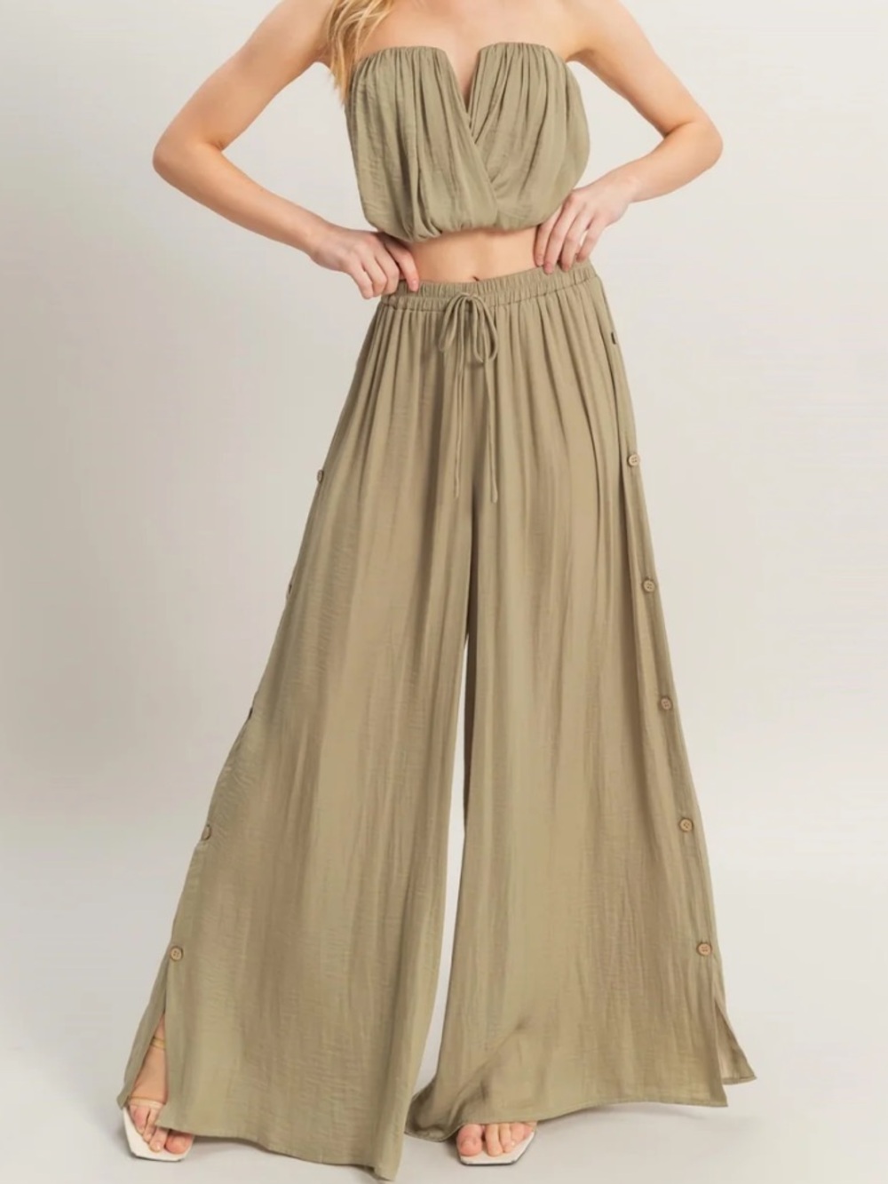 🟠NWT HYFVE Ruched Crop Top and Wide Leg Pants Set in Sage SMALL